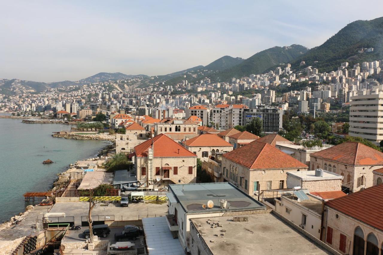 Holiday Suites Hotel&Beach Resort Jounieh Exterior foto
